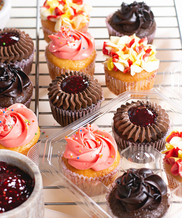 4Pcs Assorted Cup Cakes