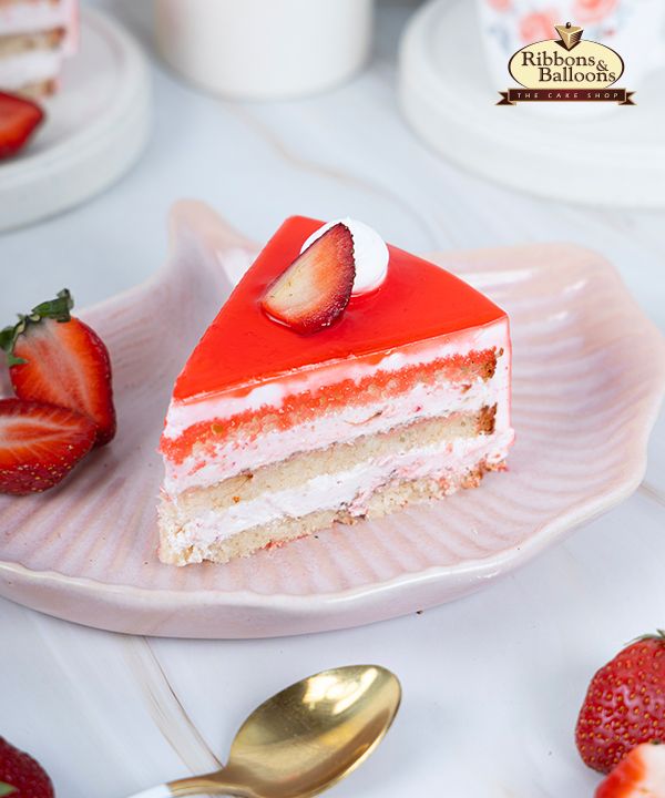 Strawberry Hide and Seek ( Cakes and Pastries) recipe