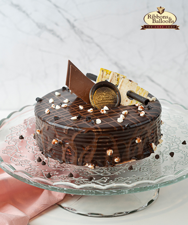Our Favorite “Semi-Homemade” Birthday Cake – Sweet Mini Moments