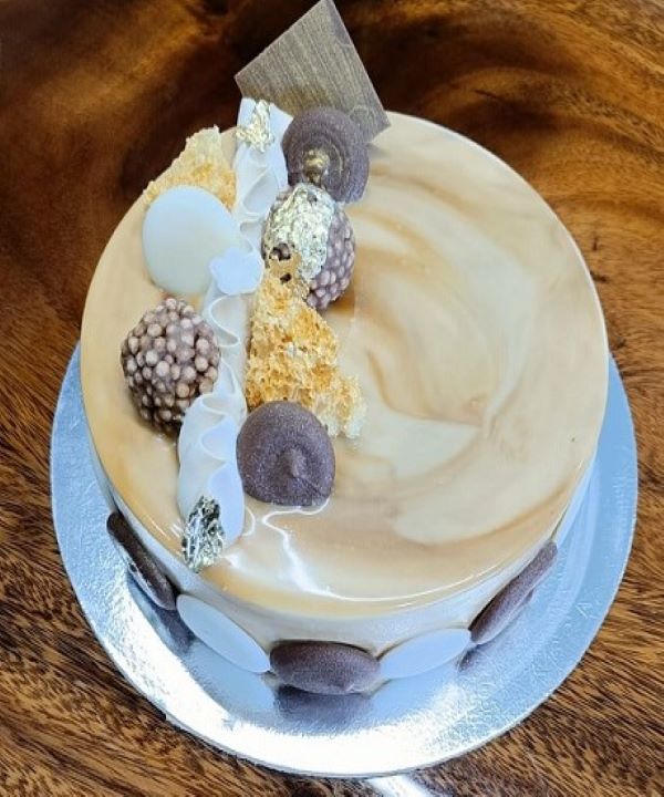 FAST FOOD NEWS: 7-Eleven Birthday Cake Cappuccino - The Impulsive Buy