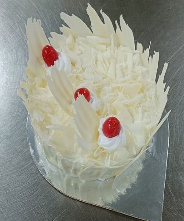 Buy/send White Forest Classic Cake order online in Anakapalle |  FirstWishMe.com
